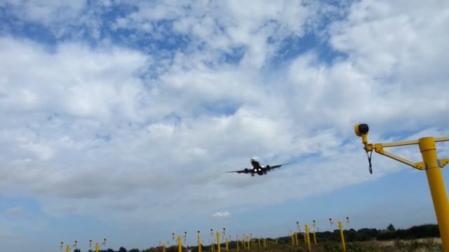 Liverpool airport смотреть онлайн