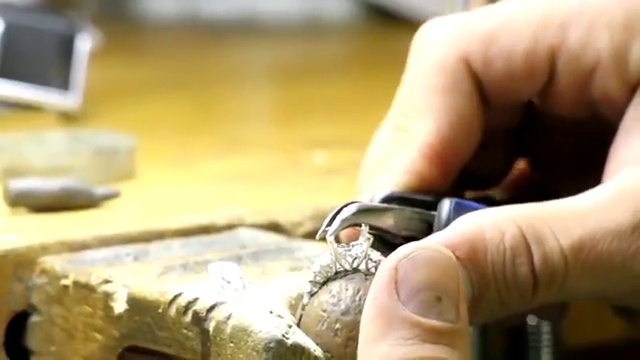 Engagement Rings garden city смотреть онлайн