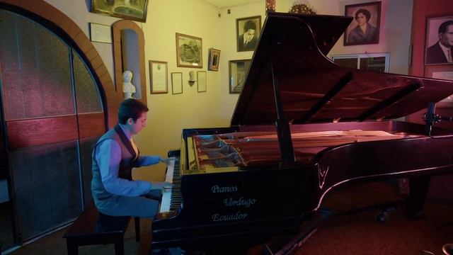 Cuando te recuerdo Pasillo Compositor: Paco Godoy -Interpreta al Piano Fernando Mayancela Iguasnia смотреть онлайн
