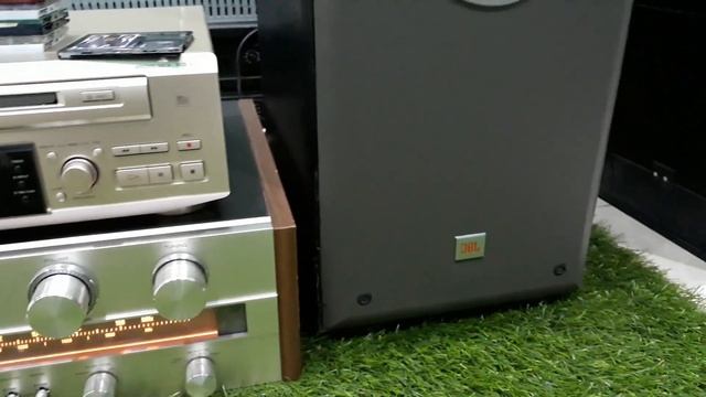 JBL E60 смотреть онлайн