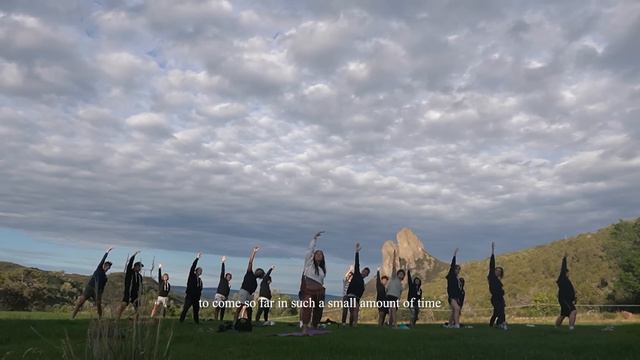i took a gap year to travel the world. смотреть онлайн