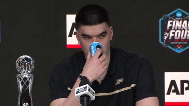 Press Conference: 2023 USBWA Oscar Robertson Player of the Year & AP Coach and Player of the Year смотреть онлайн
