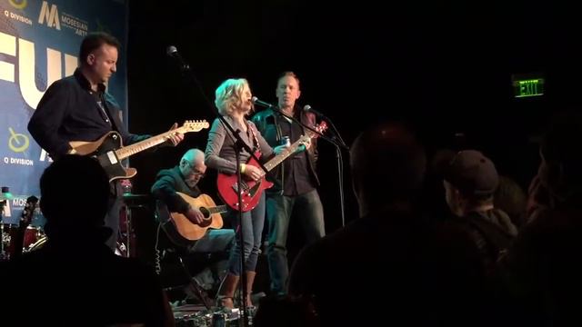 Tanya Donelly w/ Bill Janovitz 11/15/16 смотреть онлайн