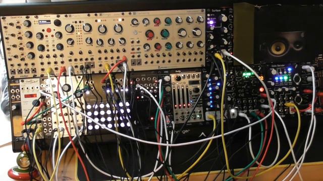 Eurorack Ambient | MI Rings,Plaits,Beads/maestro/Bloom/Data Bender/Plonk/Electus Versio смотреть онлайн