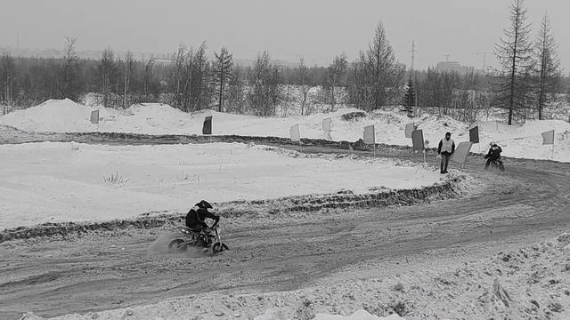 Моменты Мото ПАДЕНИЯ на Гонках по Кольцу. 09.04.2023 смотреть онлайн