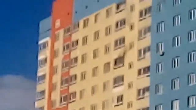 Пожар по ул. Летчиков Затон, на 17 этаже смотреть онлайн