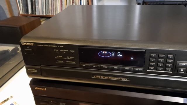 Technics CD Changer SL PD 6 смотреть онлайн