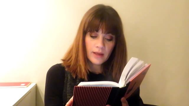 Анна-Мария Папахараламбус читает Беллу Ахмадулину смотреть онлайн