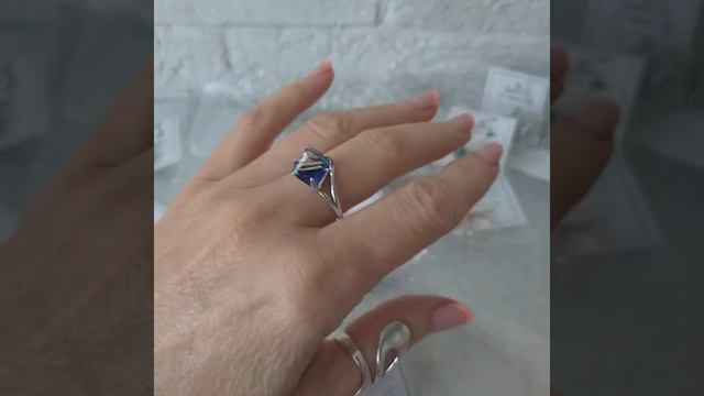 Распаковка посылки с украшениями: серьги; кольца; подвески (2часть) смотреть онлайн