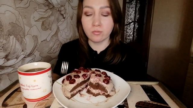 МУКБАНГ/ТОРТ? С ВИШНЕЙ?ПП/ВСЯ В ЗАБОТАХ, ГОТОВЛЮСЬ К ПОЕЗДКЕ НА МОРЕ??? смотреть онлайн