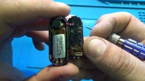 Разборка Xiaomi Mi Band 3, инструкция по самостоятельному разбору фитнес трекера. How to disassembl