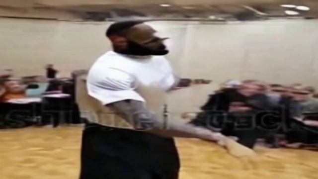 [AI] lebron james dancing with steve jobs смотреть онлайн
