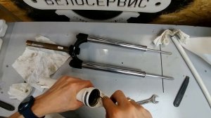 Ремонт заклинившей вилки Rock Shox Tora
