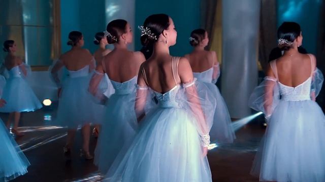 Комильфо - "Хрустальный вальс" смотреть онлайн