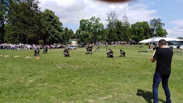 Выступление пограничников.Пинск городской парк смотреть онлайн