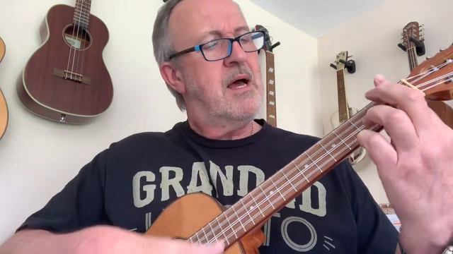Don’t by Elvis on the 8 String Baritone Ukulele смотреть онлайн
