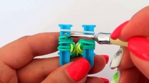 Браслет ИСПАНСКОЕ КРУЖЕВО из резинок на рогатке bracelet rainbow loom bands