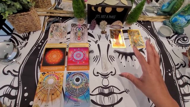 PISCES♓️Sacral Chakra | Oracle: Who You Really Are. | Tarot: They Need Your Power Again. смотреть онлайн