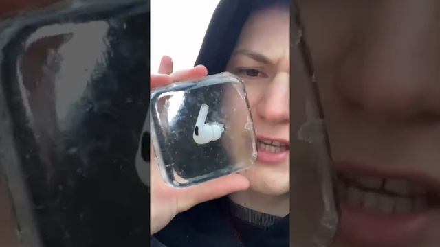 *достаю* ЭИРПОДСЫ ИЗ ЭПОКСИДНОЙ СМОЛЫ смотреть онлайн
