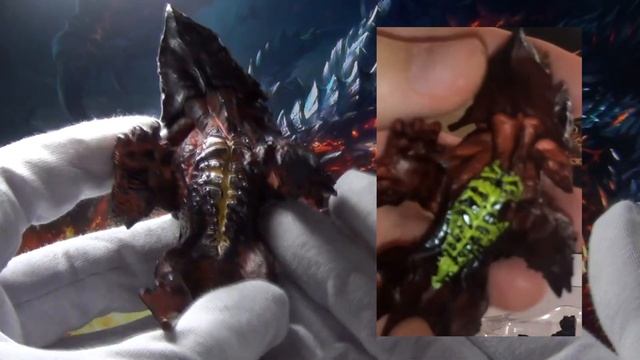 Обзор и распаковка фигурки Dethling (Смертокрыл) с Blizzcon 2010 года [Распаковки] смотреть онлайн