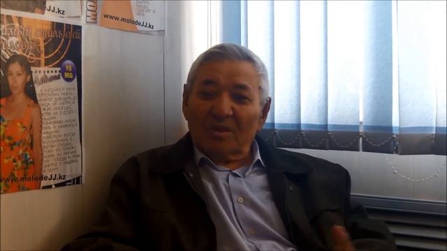 Конечно, легко унижать немощных стариков смотреть онлайн