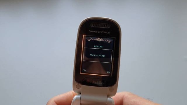 Sony Ericsson Z310i смотреть онлайн