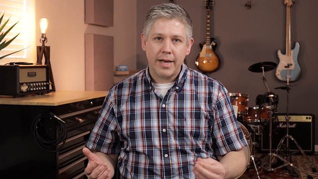 Squier Classic Vibe vs Fender American Professional II Telecaster : Which Would You Get? смотреть онлайн