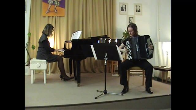 Monty Czardas (piano & accordion) смотреть онлайн