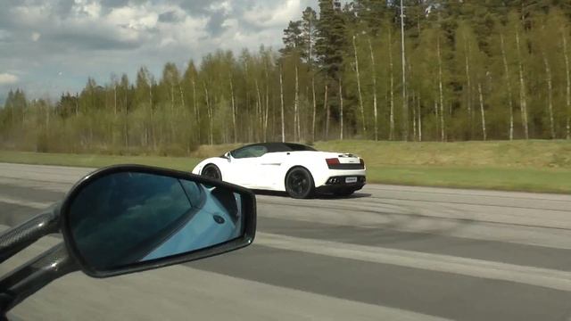 Ferrari 430 Scuderia vs Lamborghini Gallardo LP560-4 Spyder смотреть онлайн