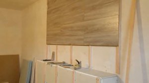 Как положить ламинат на стену