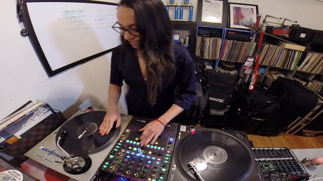 AkikoLUV - 2018 Rock & Soul and QSC Video DJ Battle Finals Video смотреть онлайн