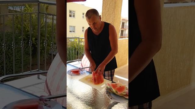 Как разделать арбуз без косточек смотреть онлайн