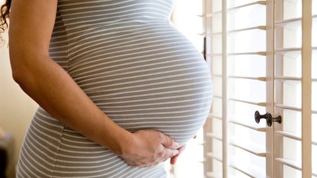 ПРОВЕРКА ЗРЕНИЯ ВО ВРЕМЯ БЕРЕМЕННОСТИ | Можно ли рожать с близорукостью, в очках или линзах смотреть онлайн