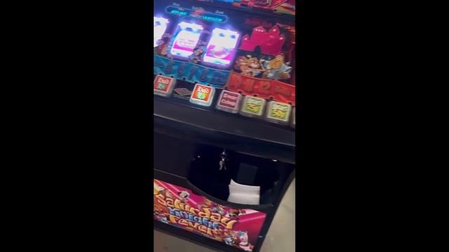 Get your dancing shoes on?! It's the Saturday Knight Fever Fruit Machine... смотреть онлайн