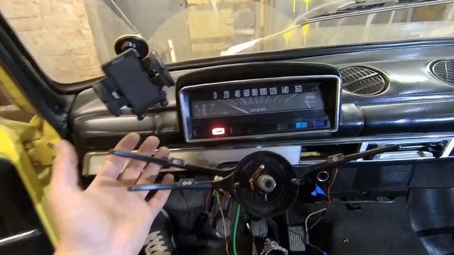 Евроблок предохранителей от Волги в ВАЗ 2101 Трехрычаговый блок подрулевых переключателей в ВАЗ 210 смотреть онлайн