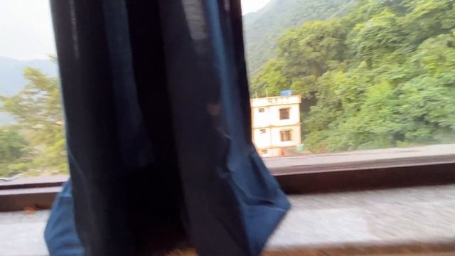 Fasting day at Yoga Teacher Training course Rishikesh | Found a Snake in the market ?? смотреть онлайн