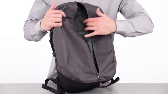 Thule Vea 17L Backpack at Readi Set Go смотреть онлайн