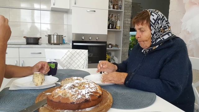 Банановый пирог ? с большим бананом! Светлана показала Италию смотреть онлайн