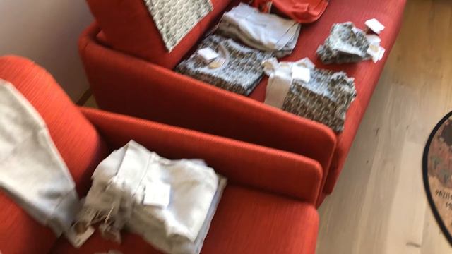 HOTEL - SHOPPING - PARTY IN WELS смотреть онлайн