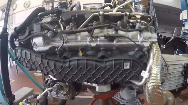 Mercedes-AMG M177 V8 Biturbo Engine C63 S - Taking a Closer Look смотреть онлайн