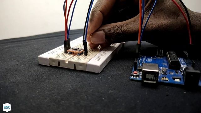 How to upload code to ATtiny 13 using Arduino UNO смотреть онлайн