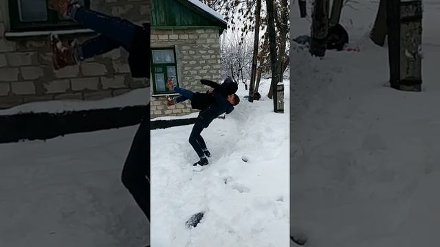 Кинул девушку на прогиб?? смотреть онлайн