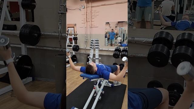 При помощи физических упражнений и воздержанности большая часть людей может обойтись без медицины. смотреть онлайн