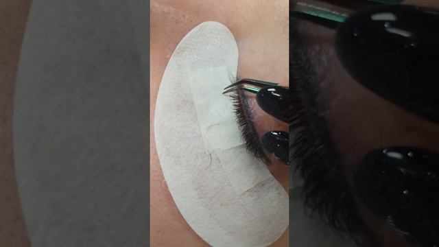 Наращивание ресниц-классика смотреть онлайн