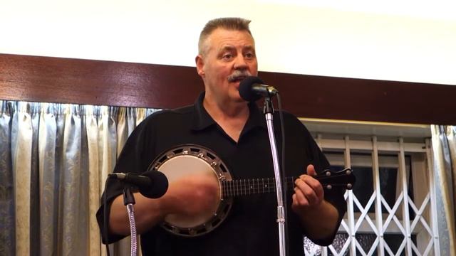 Dale Norman - The Bowler Hat Song смотреть онлайн