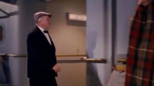 Мэрилин Монро в озвучке Анны Ивановской. Фрагмент из фильма "Джентльмены предпочитают блондинок"