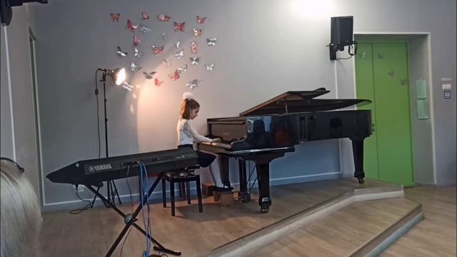 Олехновская Елизавета 7 лет, 1 класс смотреть онлайн