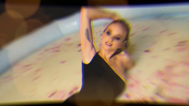 VOGUE STAGE - AquaPhotoStudio (Backstage Молоко) смотреть онлайн