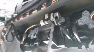 W211 ремонт замка крышки багажника.