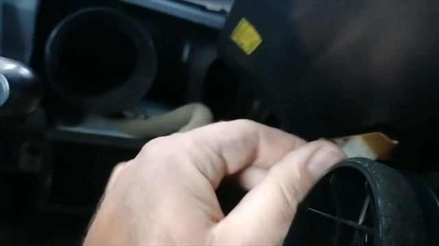 Chevrolet Spark Hazard Lights Button Removal смотреть онлайн
